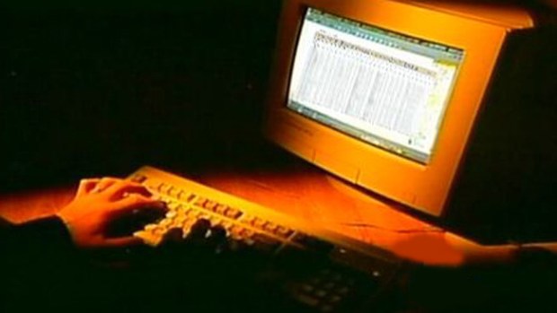 Video: Buscan fin de depredadores cibernéticos
