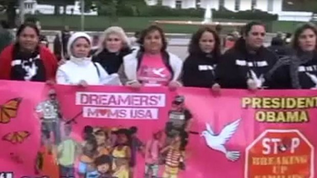 Video: Se manifiestan madres indocumentadas