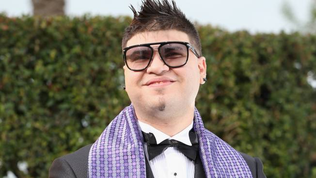 "Farruko" presenta "Besas tan bien"