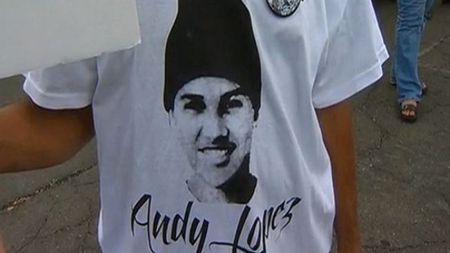 Comunidad recuerda a Andy López