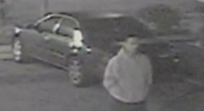 Hombre ataca mujer discapacitada